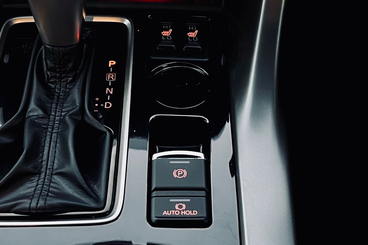 2024 Mitsubishi Eclipse Cross LS Black Edition YB