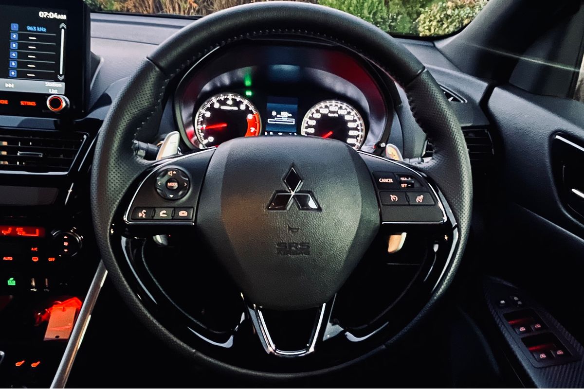 2024 Mitsubishi Eclipse Cross LS Black Edition YB