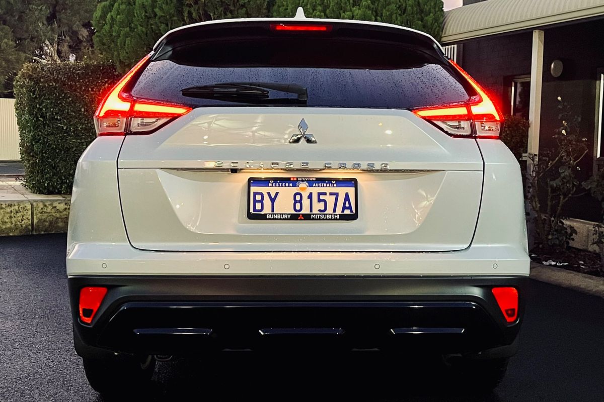 2024 Mitsubishi Eclipse Cross LS Black Edition YB