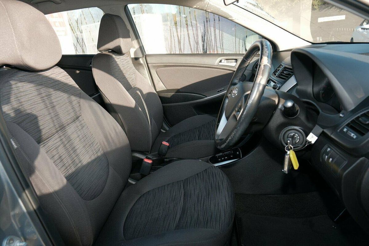 2017 Hyundai Accent Sport RB6