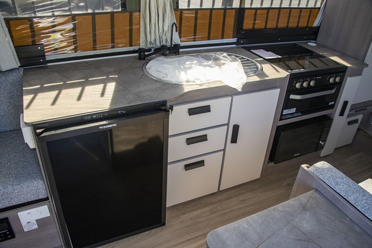 2025 Jayco SWAN CAMPER OB.CP-MY25