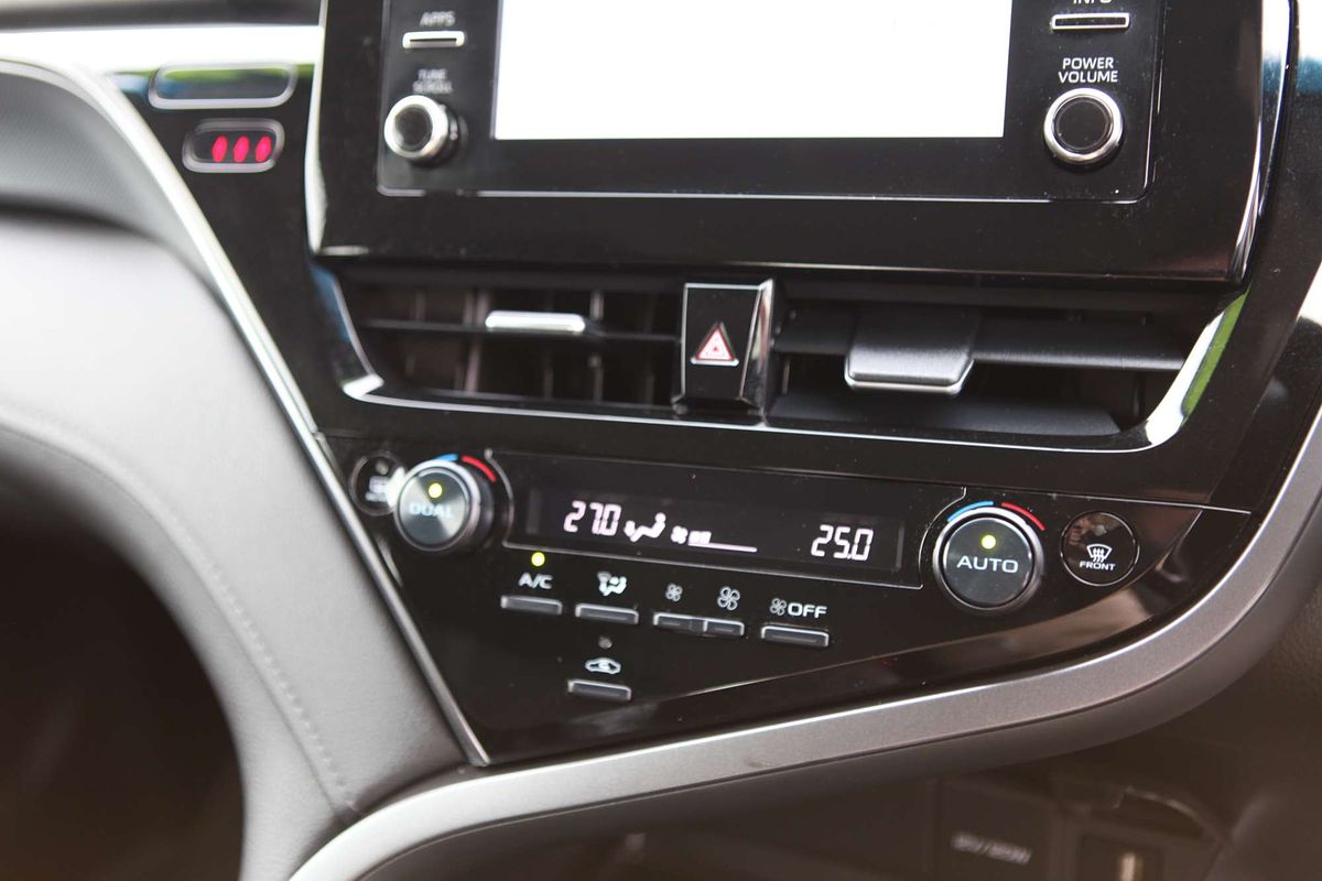 2024 Toyota Camry Ascent AXVH70R