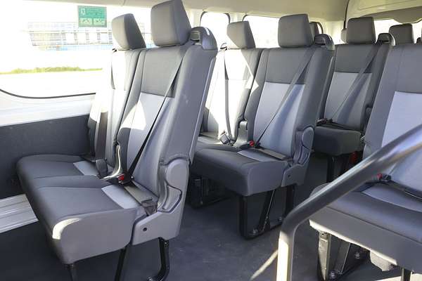 2019 Toyota Hiace Commuter GDH322R