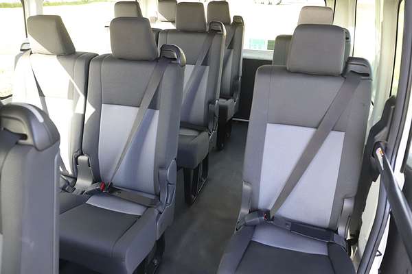 2019 Toyota Hiace Commuter GDH322R