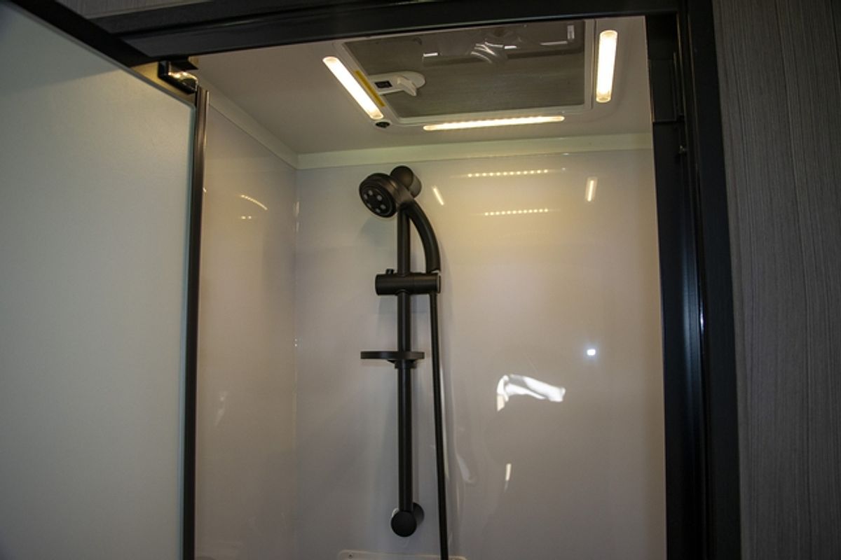 2024 Jayco BASE STATION CARAVAN 24.75-6.4T.BS-MY24
