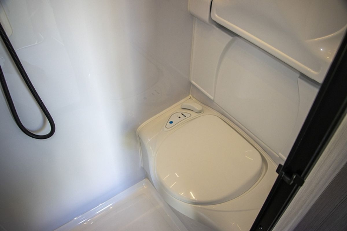 2024 Jayco BASE STATION CARAVAN 24.75-6.4T.BS-MY24