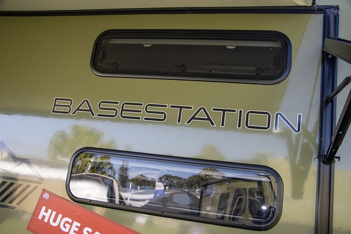 2024 Jayco BASE STATION CARAVAN 24.75-6.4T.BS-MY24