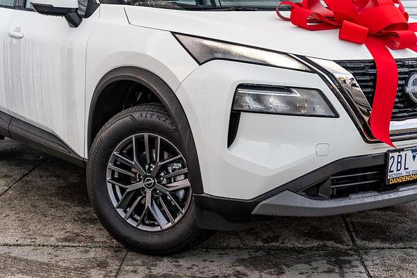 2024 Nissan X-TRAIL ST T33