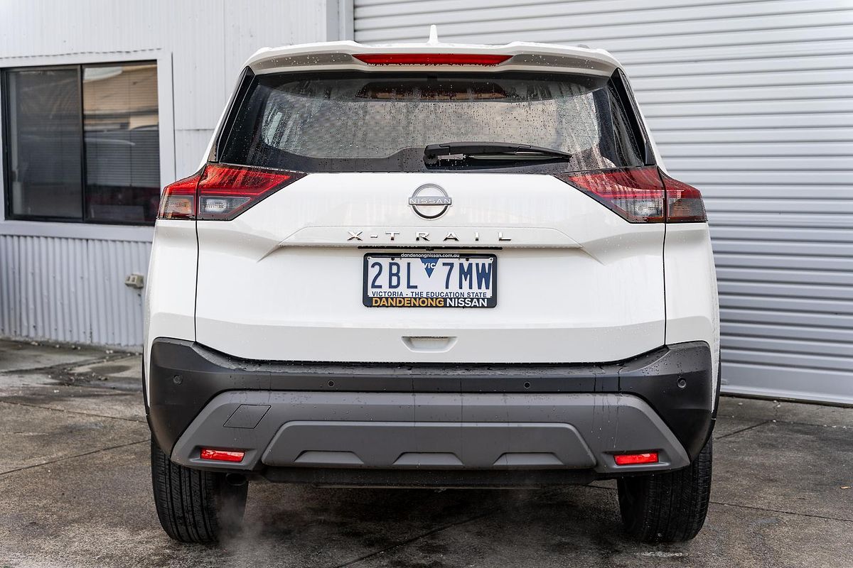 2024 Nissan X-TRAIL ST T33