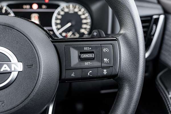 2024 Nissan X-TRAIL ST T33