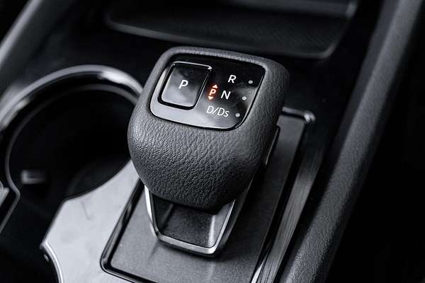 2024 Nissan X-TRAIL ST T33