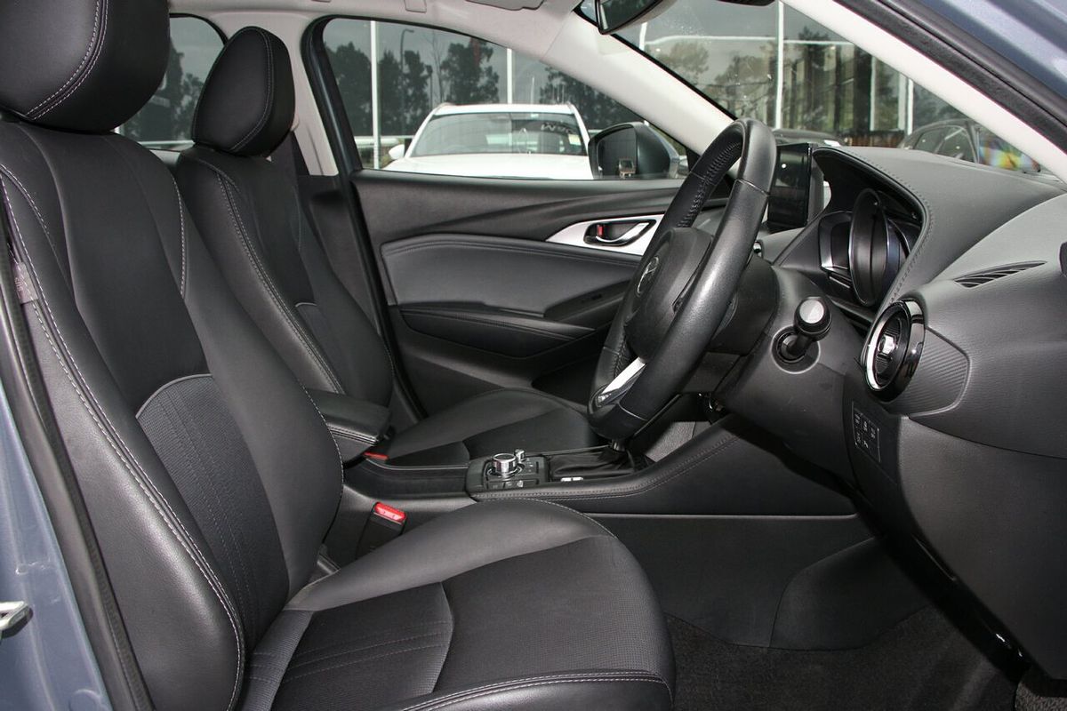 2022 Mazda CX-3 sTouring DK