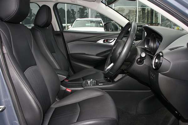 2022 Mazda CX-3 sTouring DK