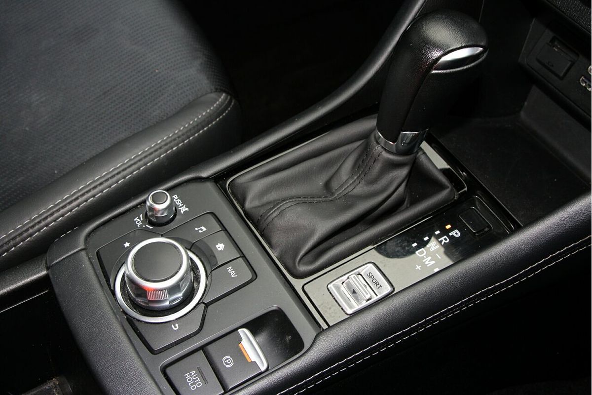 2022 Mazda CX-3 sTouring DK