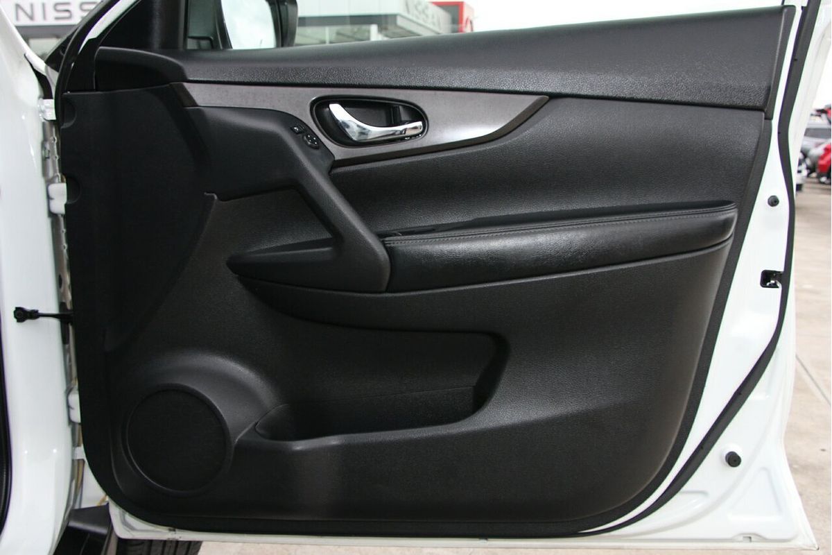 2014 Nissan X-TRAIL ST T32