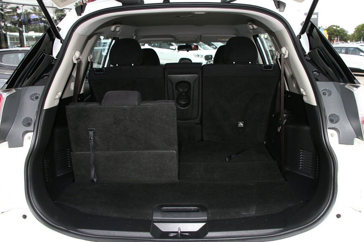 2014 Nissan X-TRAIL ST T32