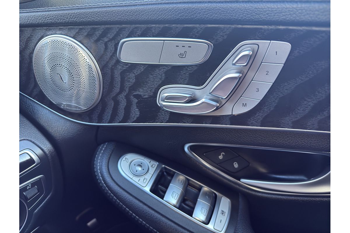 2016 Mercedes-Benz 250 AMG LINE