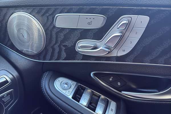 2016 Mercedes-Benz 250 AMG LINE