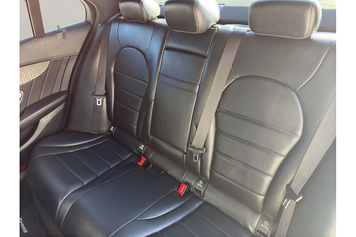 2016 Mercedes-Benz 250 AMG LINE