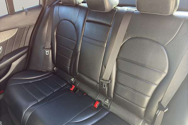 2016 Mercedes-Benz 250 AMG LINE