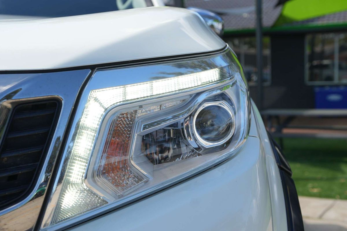 2017 Nissan Navara ST D23 Series 2