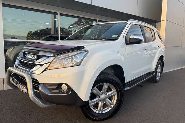 2016 Isuzu MU-X LS-T