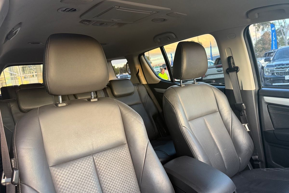 2016 Isuzu MU-X LS-T