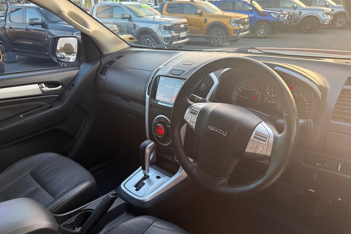 2016 Isuzu MU-X LS-T