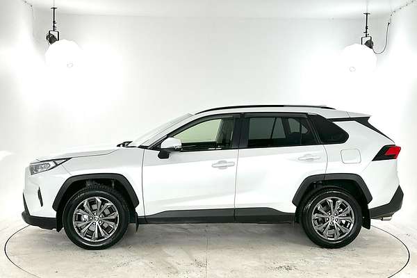 2024 Toyota RAV4 GXL MXAA52R