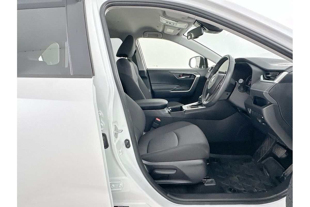 2024 Toyota RAV4 GXL MXAA52R