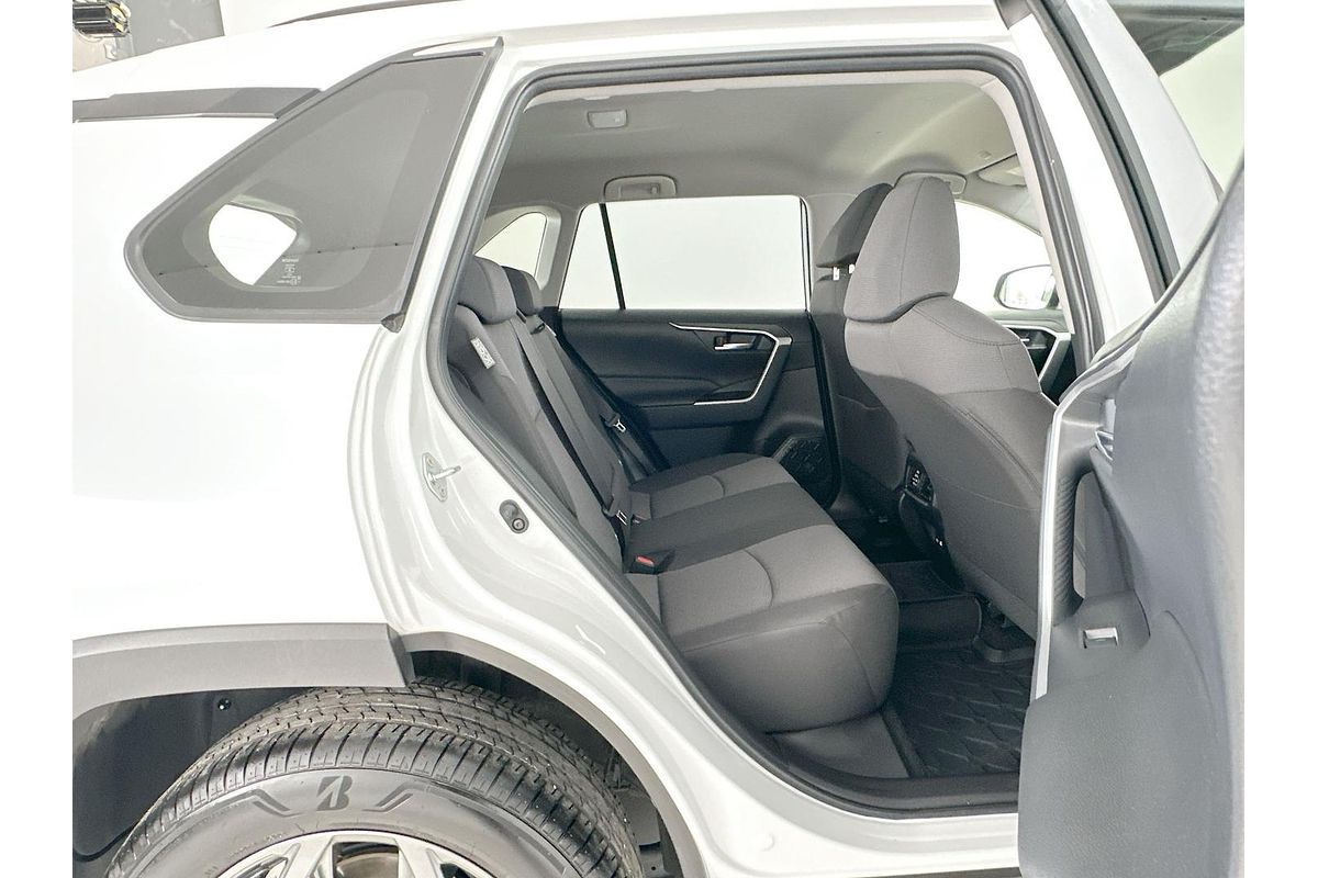 2024 Toyota RAV4 GXL MXAA52R