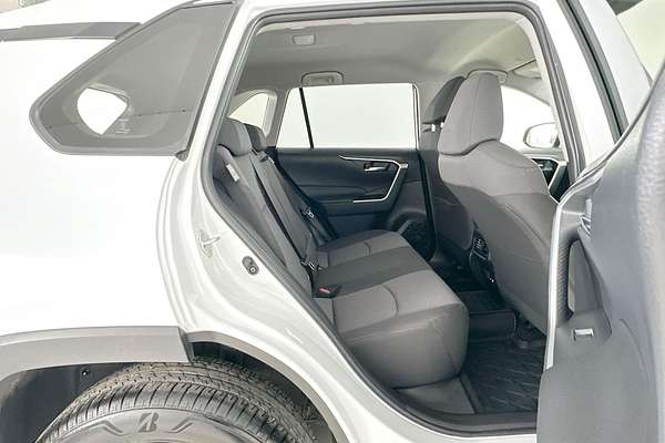 2024 Toyota RAV4 GXL MXAA52R