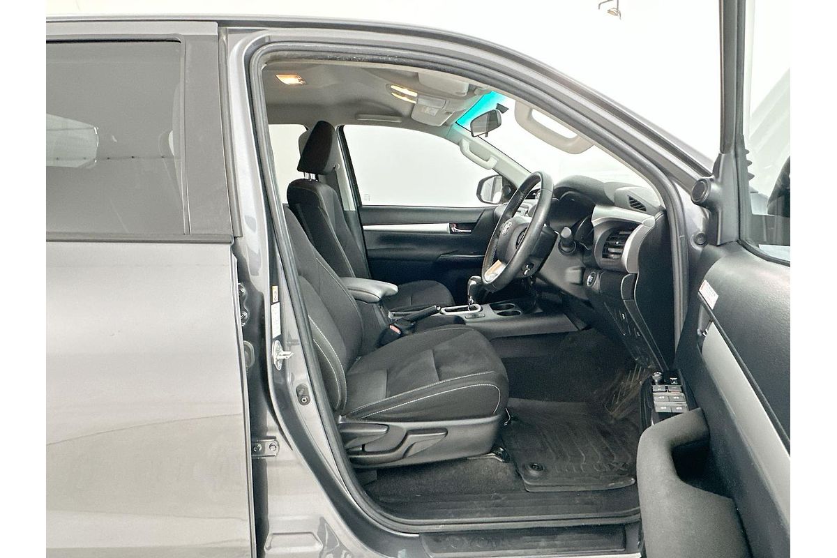2019 Toyota Hilux SR5 GUN126R 4X4