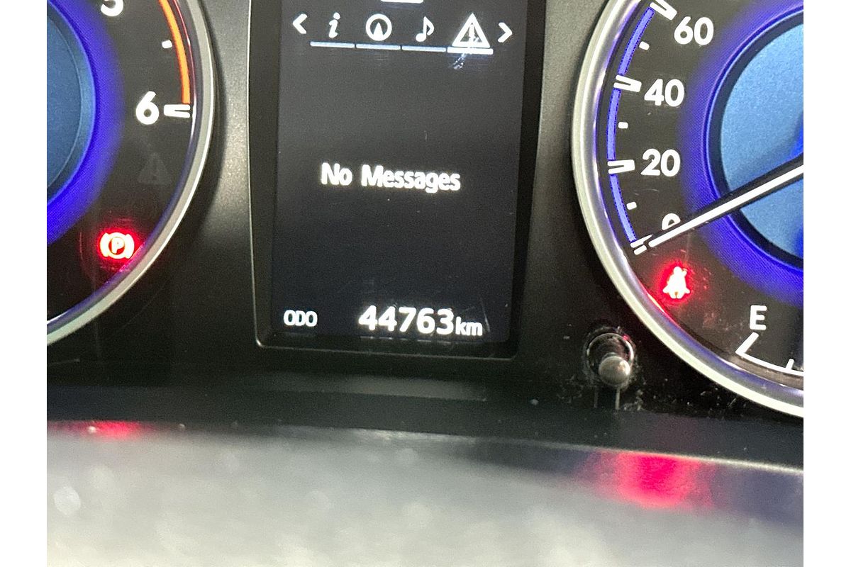 2019 Toyota Hilux SR5 GUN126R 4X4