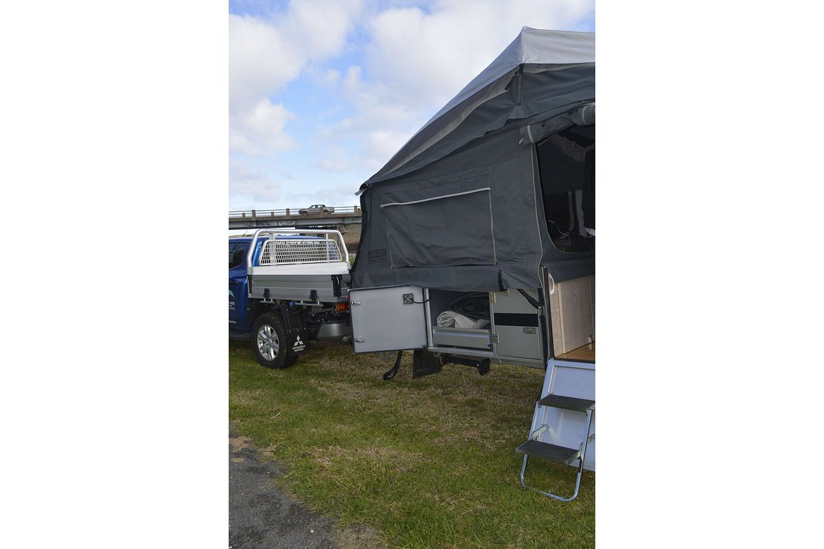 2023 Adventure Caravans Kings XOT5