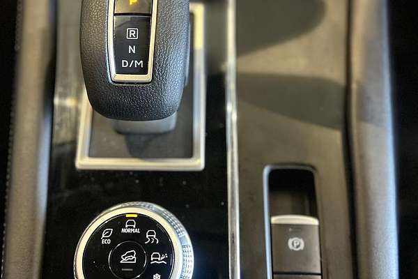 2023 Mitsubishi Outlander ES ZM