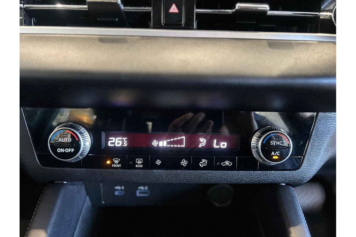 2023 Mitsubishi Outlander ES ZM