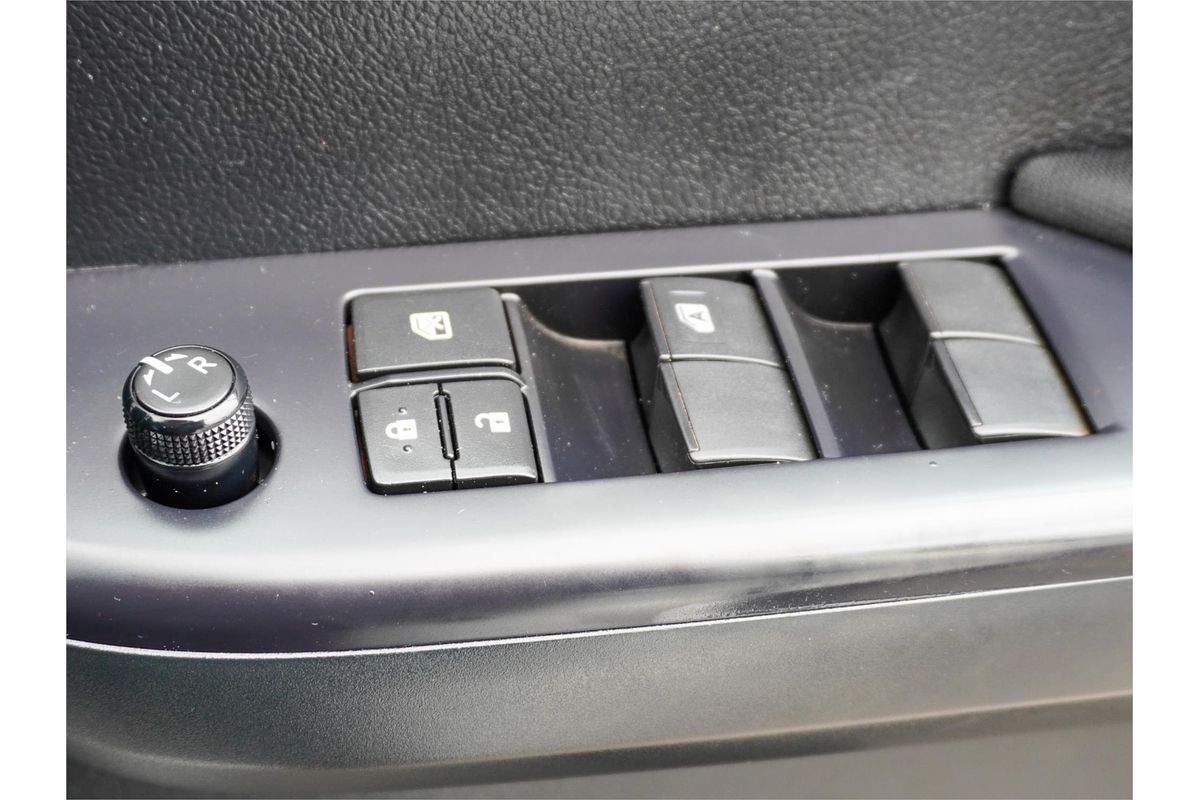 2023 Toyota Hilux SR GUN126R 4X4