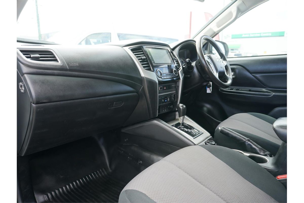 2022 Mitsubishi Triton GLX+ MR 4X4