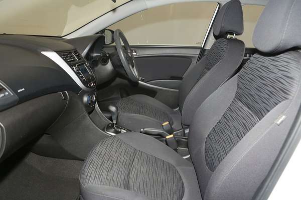 2017 Hyundai Accent Active RB4