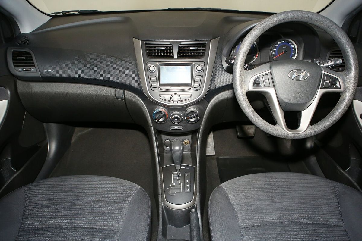 2017 Hyundai Accent Active RB4