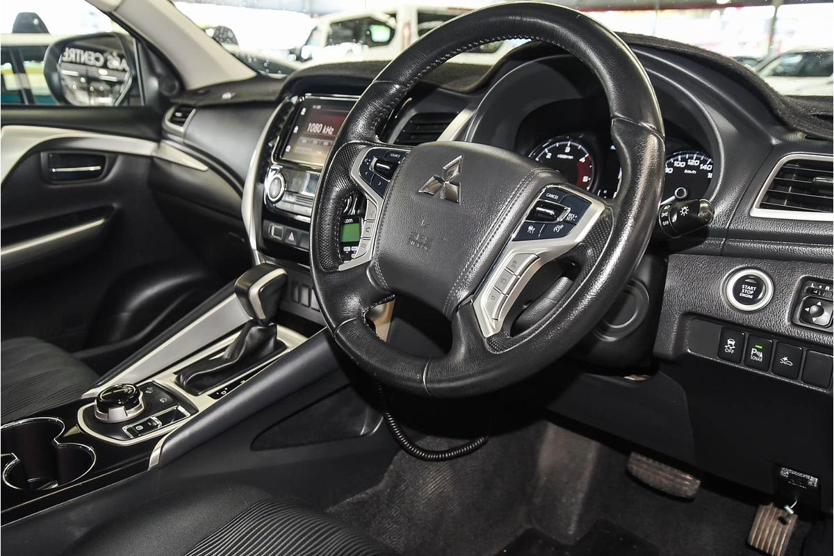 2018 Mitsubishi Pajero Sport GLX QE