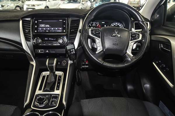 2018 Mitsubishi Pajero Sport GLX QE