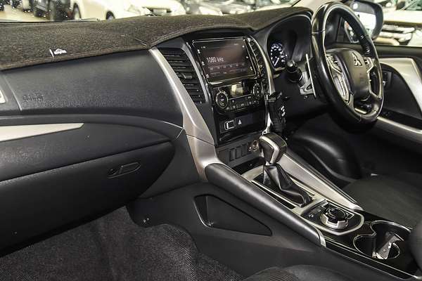 2018 Mitsubishi Pajero Sport GLX QE