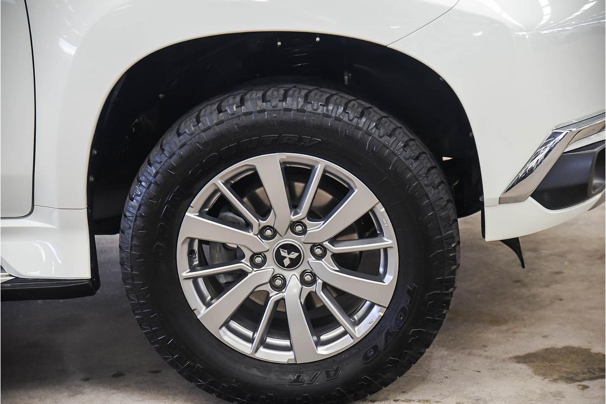 2018 Mitsubishi Pajero Sport GLX QE