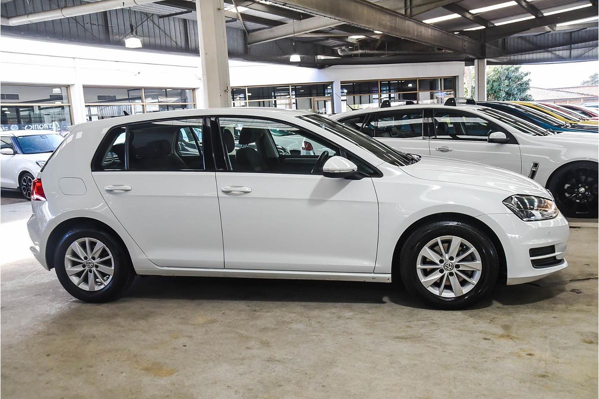 2016 Volkswagen Golf 92TSI Trendline 7