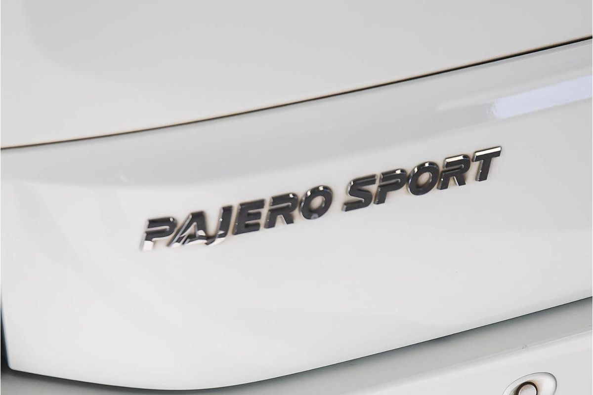2018 Mitsubishi Pajero Sport GLX QE