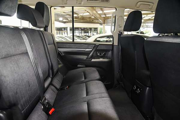 2020 Mitsubishi Pajero GLX NX
