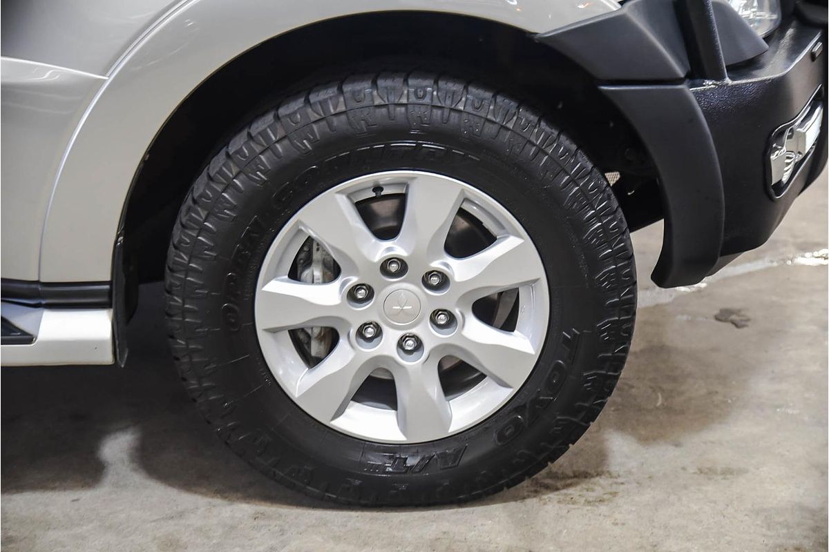 2020 Mitsubishi Pajero GLX NX