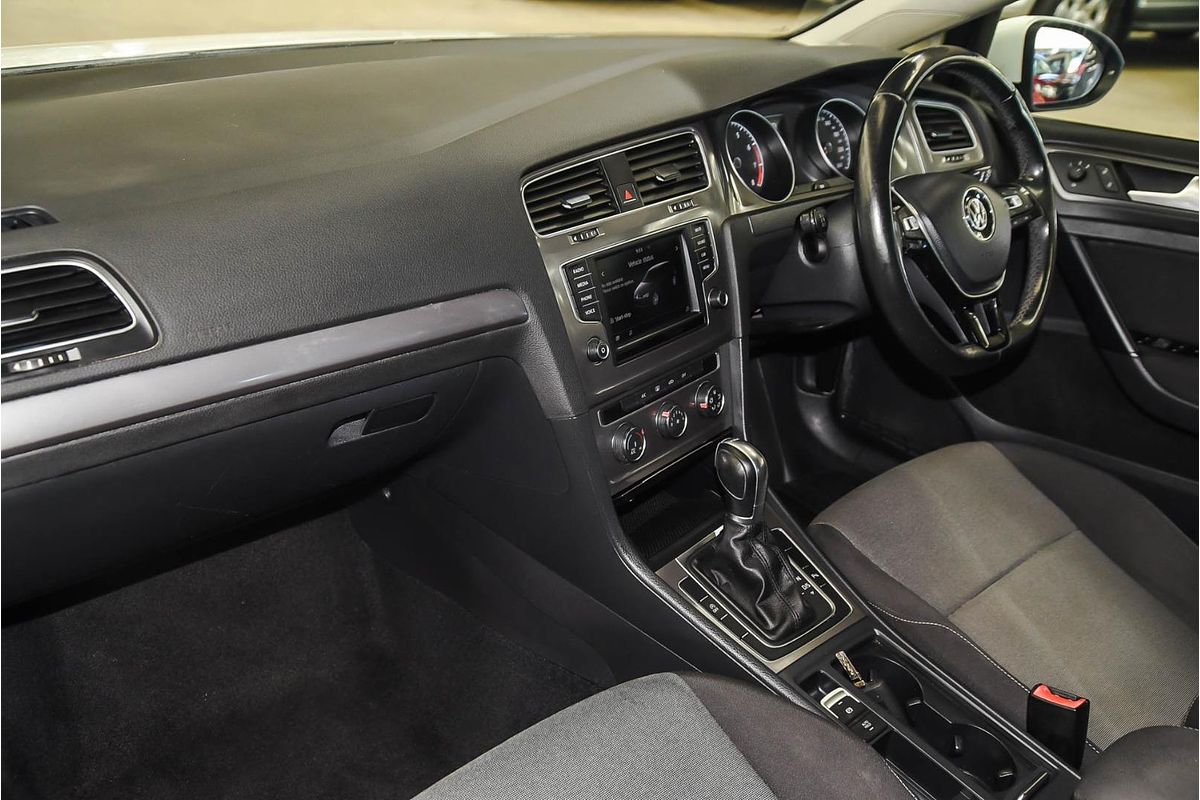 2016 Volkswagen Golf 92TSI Trendline 7